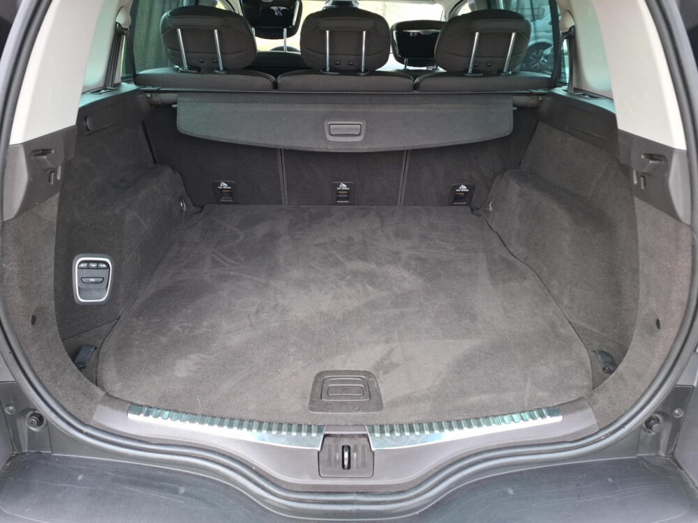 Renault Espace 1.6 TCe Initiale Paris 5p. 18