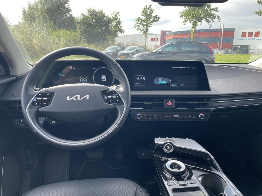 Kia 12