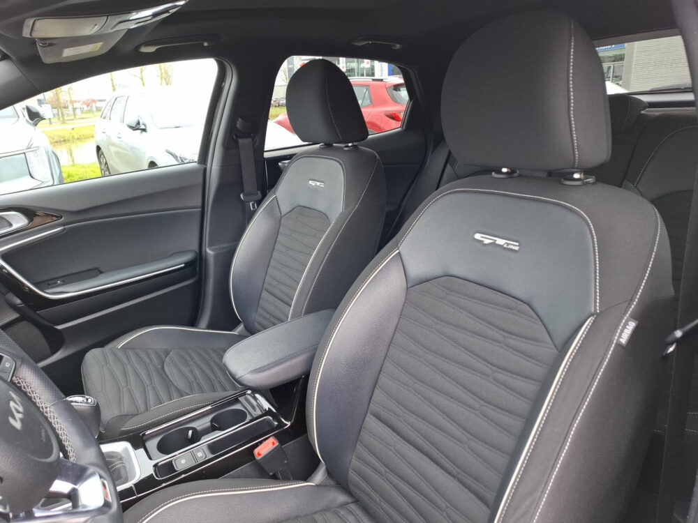Kia Xceed 1.0 T-GDi GT-Line First Edition 10