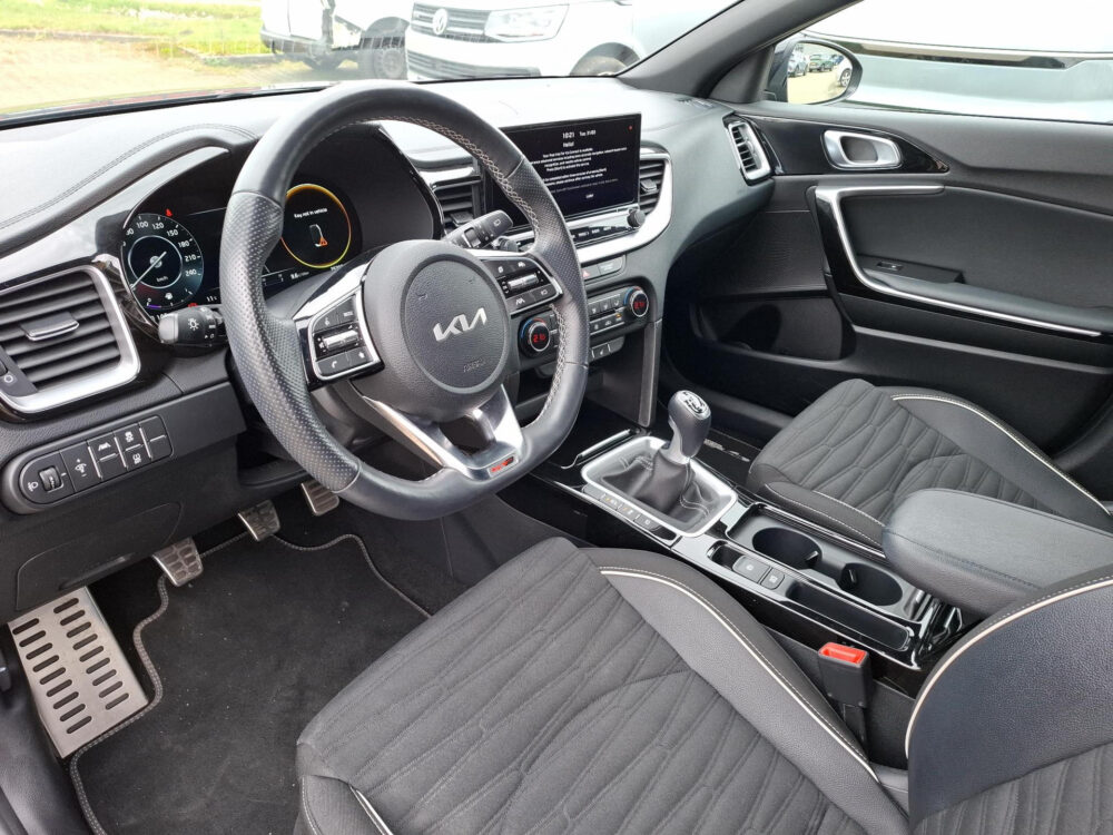 Kia Xceed 1.0 T-GDi GT-Line First Edition 8
