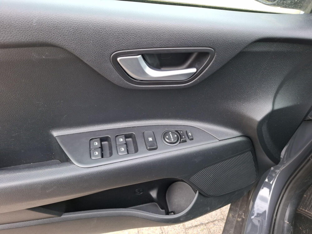 Kia Stonic 1.0 T-GDi MHEV DynamicPlusLine 9