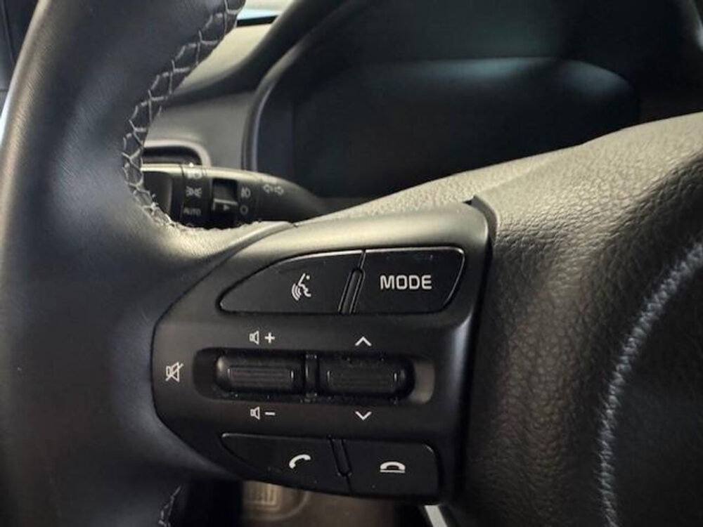 Kia Stonic 1.0 T-GDi MHEV DynamicLine 8