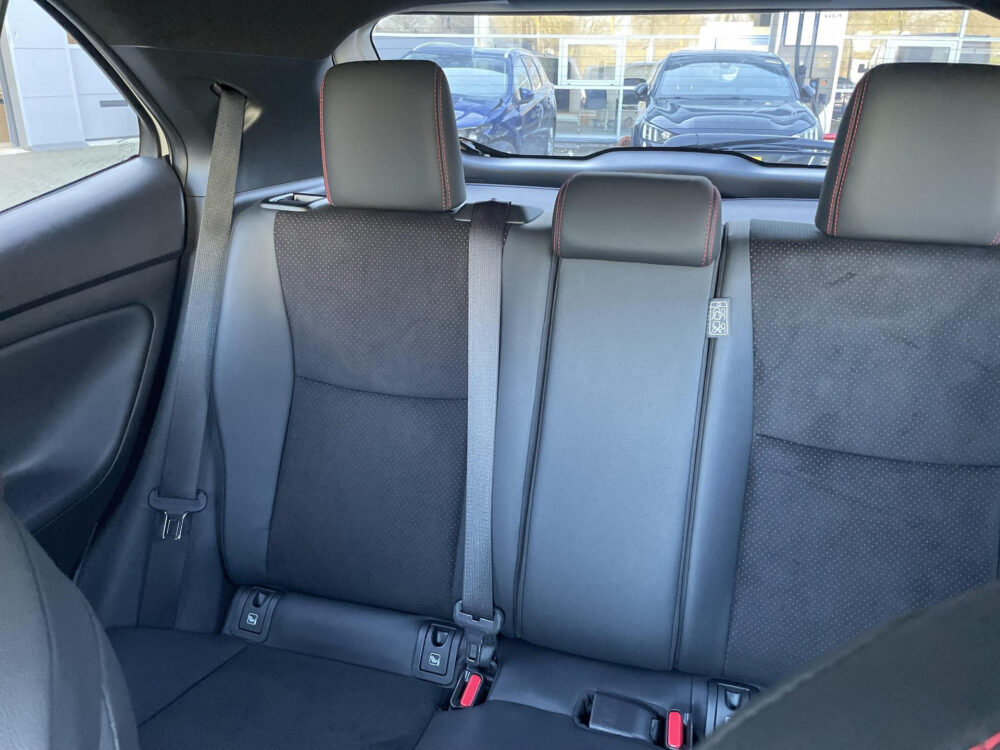 Toyota Yaris Cross 1.5 Hybrid 130 GR SPORT 13