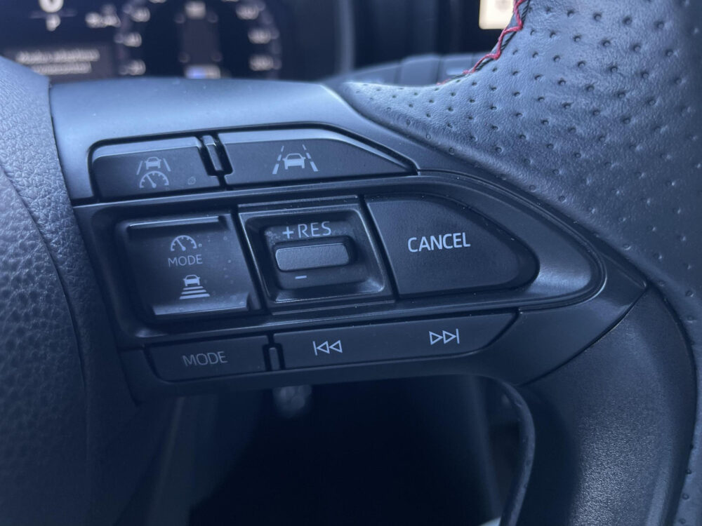 Toyota Yaris Cross 1.5 Hybrid 130 GR SPORT 23