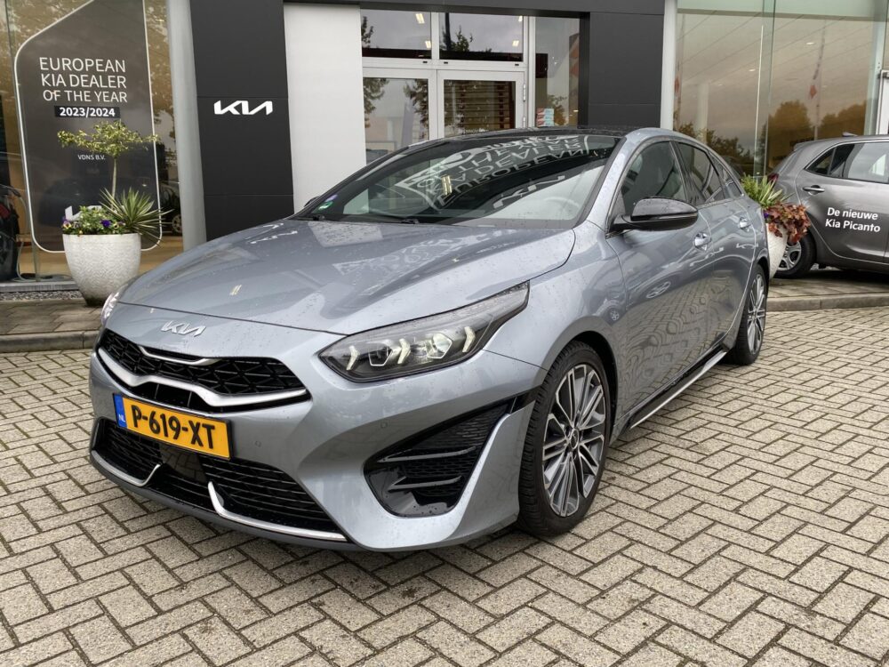 Kia ProCeed 1.5 T-GDi GT-PlusLine 1