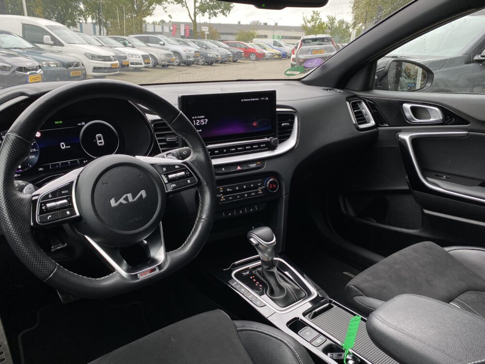 Kia ProCeed 1.5 T-GDi GT-PlusLine 13