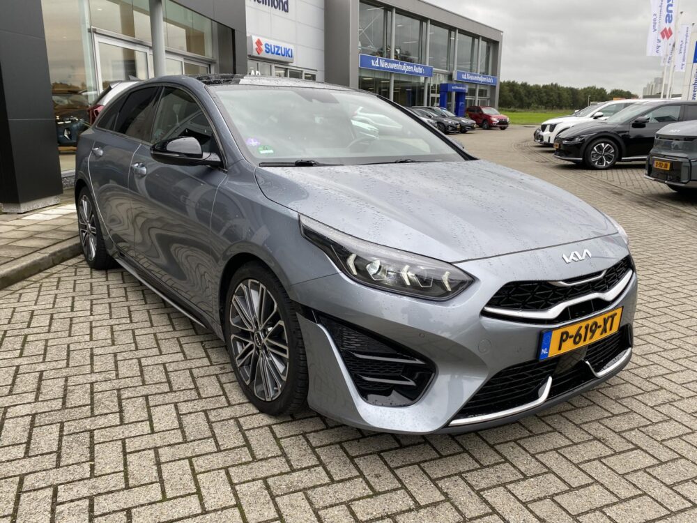 Kia ProCeed 1.5 T-GDi GT-PlusLine 3