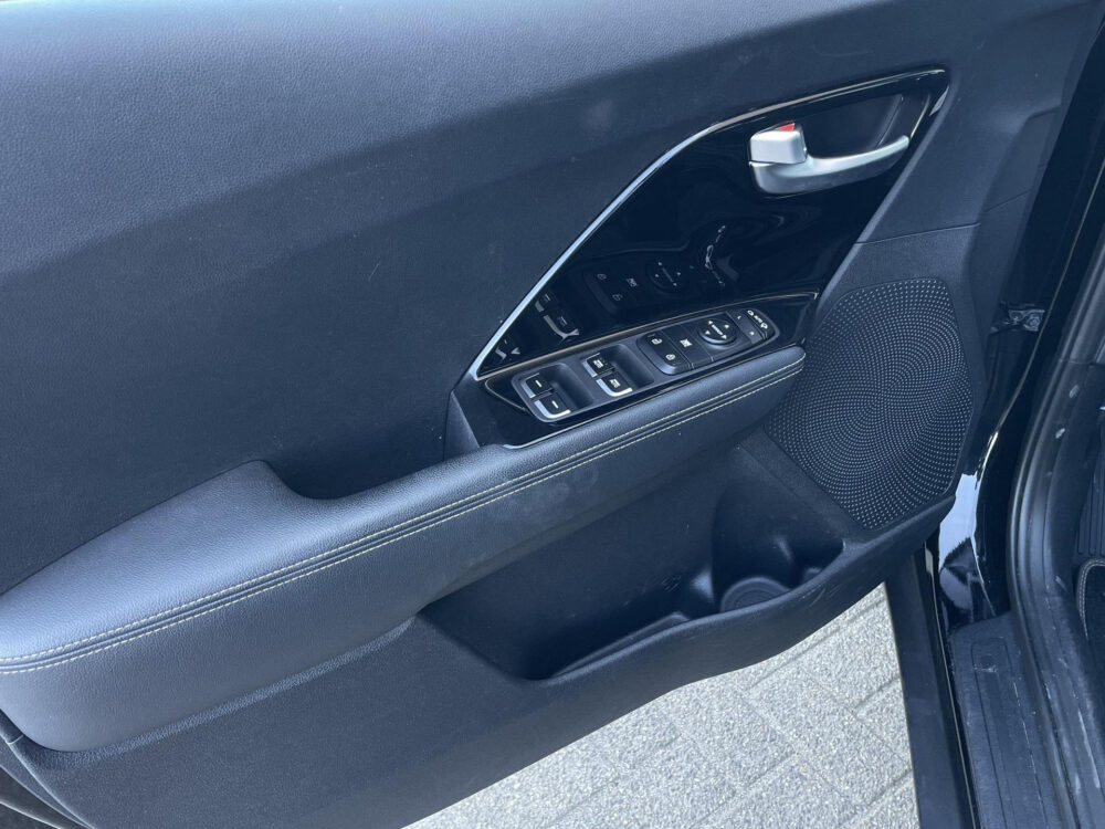 Kia Niro 1.6 GDi PHEV DynamicLine 9