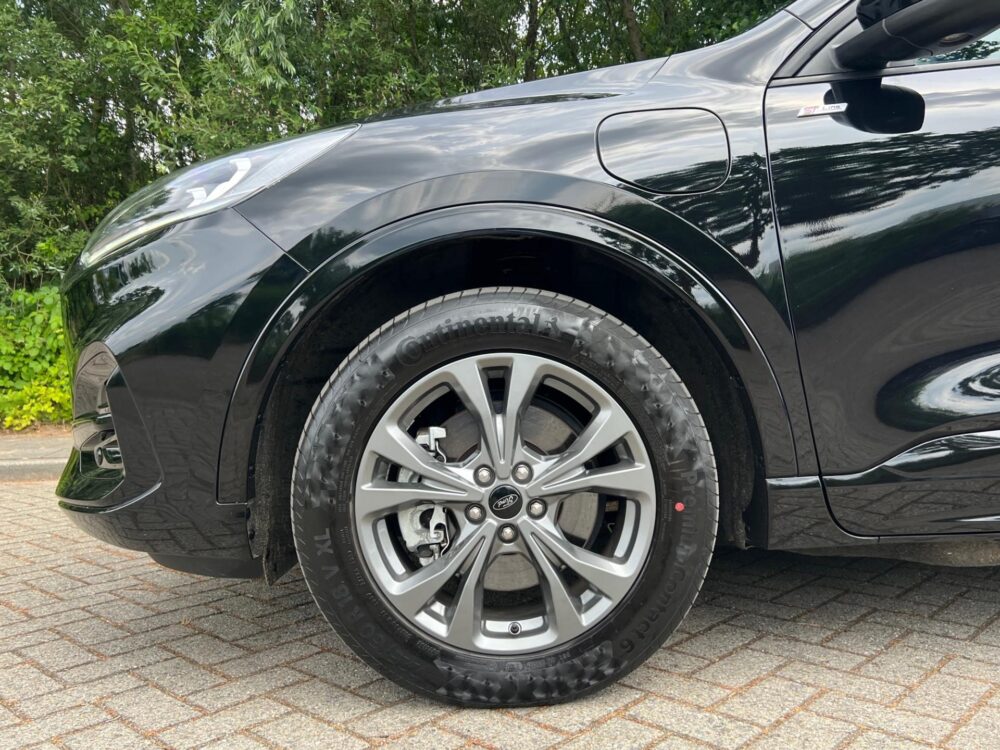 Ford Kuga 2.5 PHEV ST-Line 9