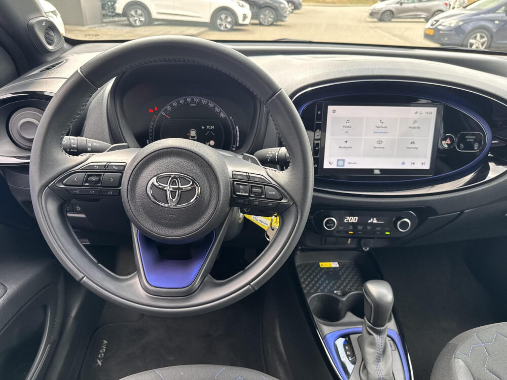 Toyota Aygo X 1.0 VVT-i S-CVT Envy 12