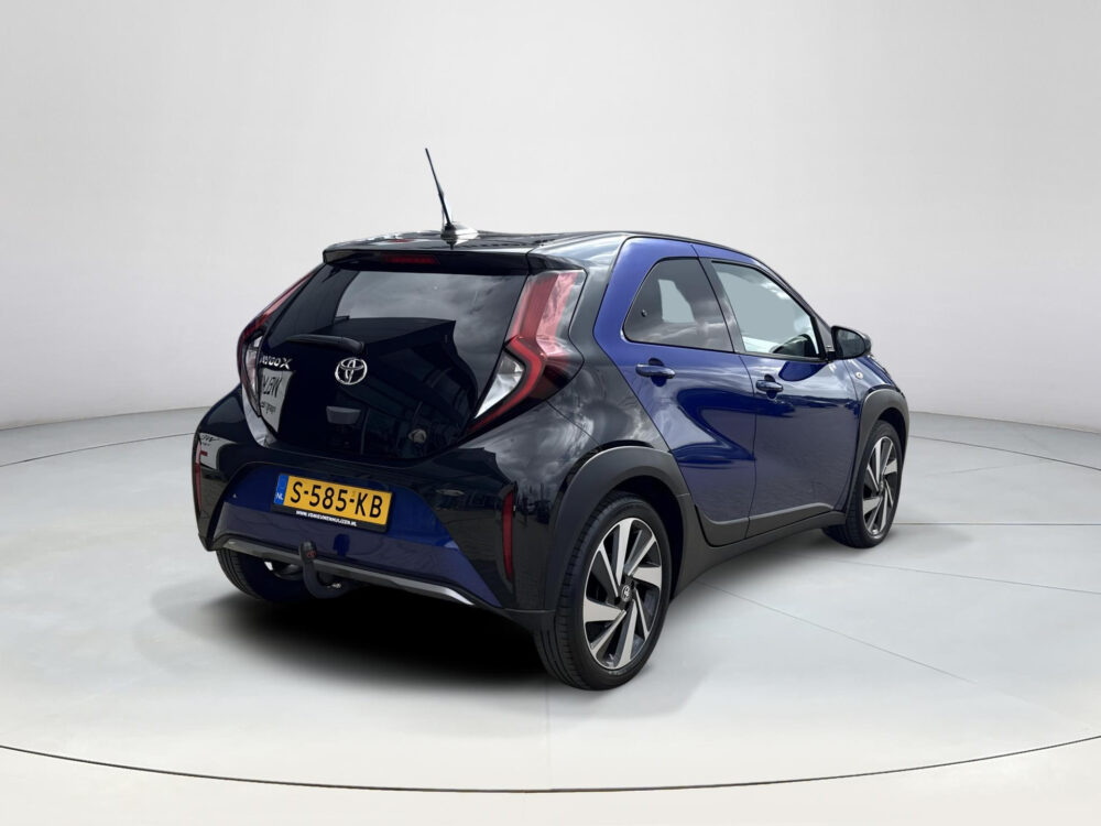 Toyota Aygo X 1.0 VVT-i S-CVT Envy 4