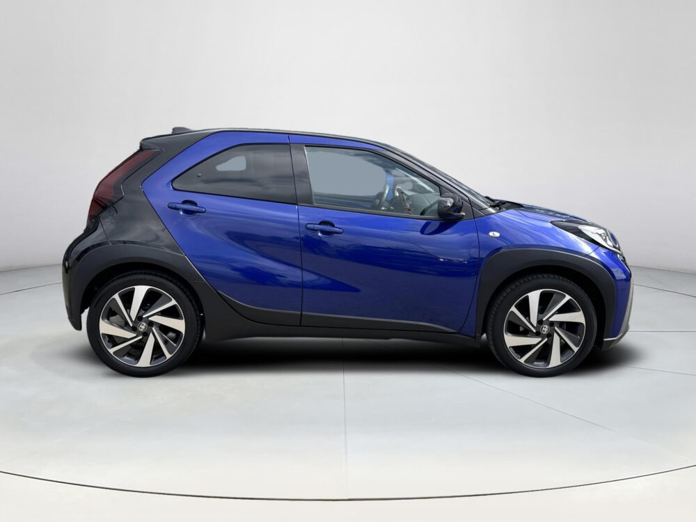 Toyota Aygo X 1.0 VVT-i S-CVT Envy 5