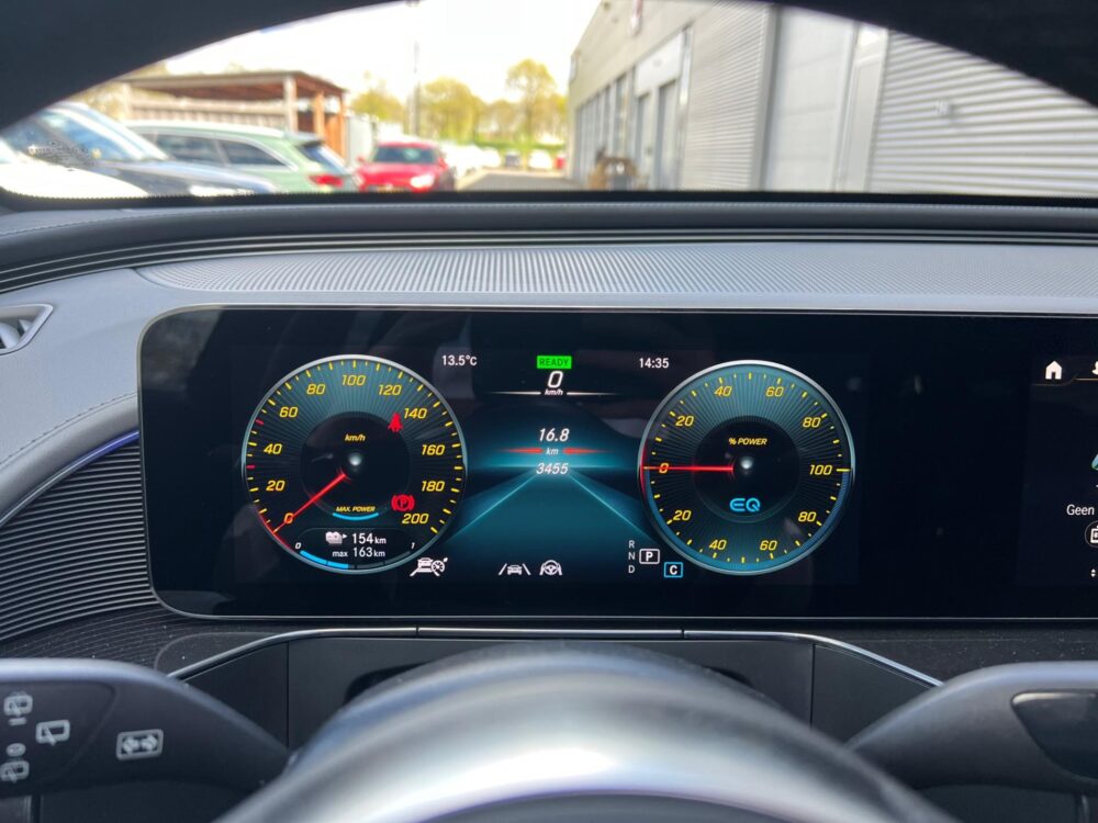 Mercedes-Benz EQC 400 4MATIC AMG Line 80 kWh 15