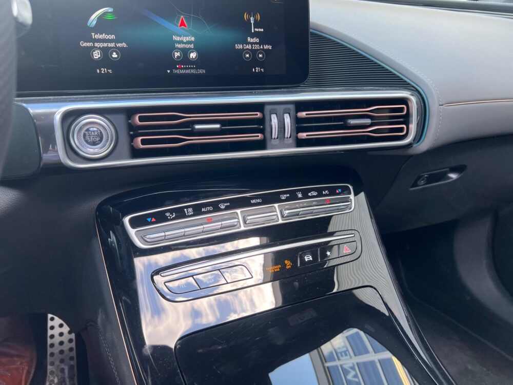Mercedes-Benz EQC 400 4MATIC AMG Line 80 kWh 21