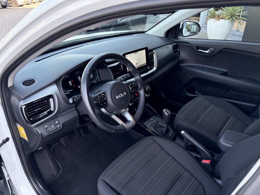 Kia Stonic 1.0 T-GDi MHEV DynamicLine 5