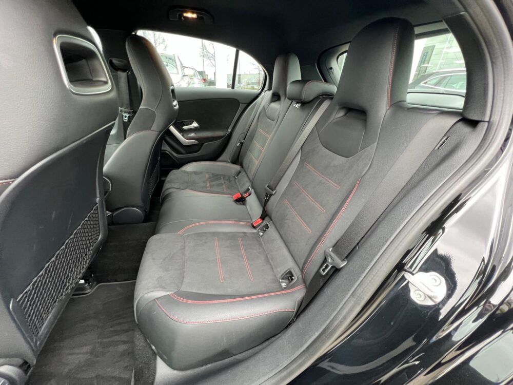 Mercedes-Benz A-Klasse 200 AMG Line 12