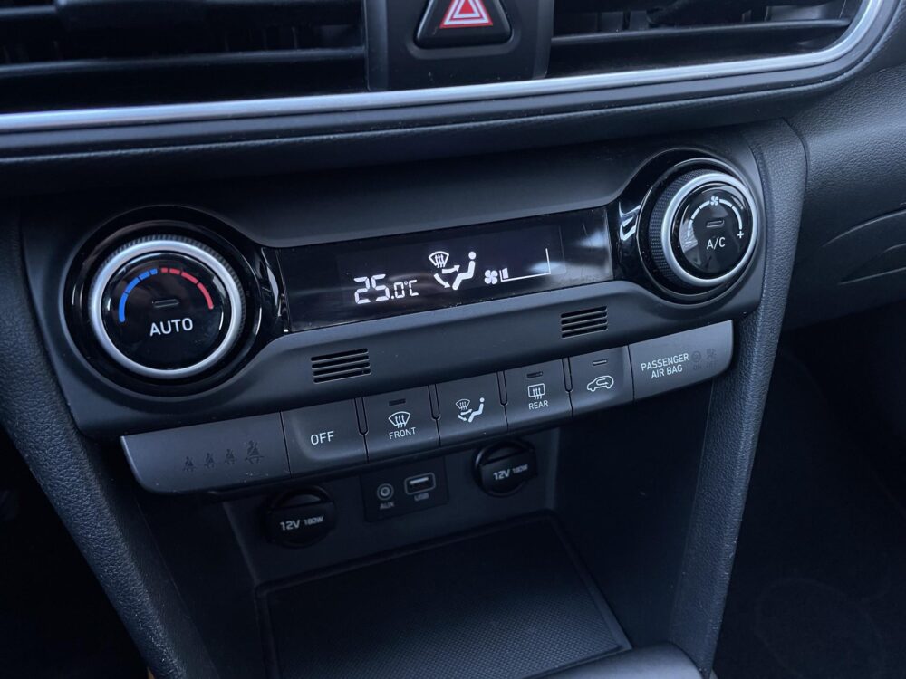 Hyundai KONA 1.0T Essence 12