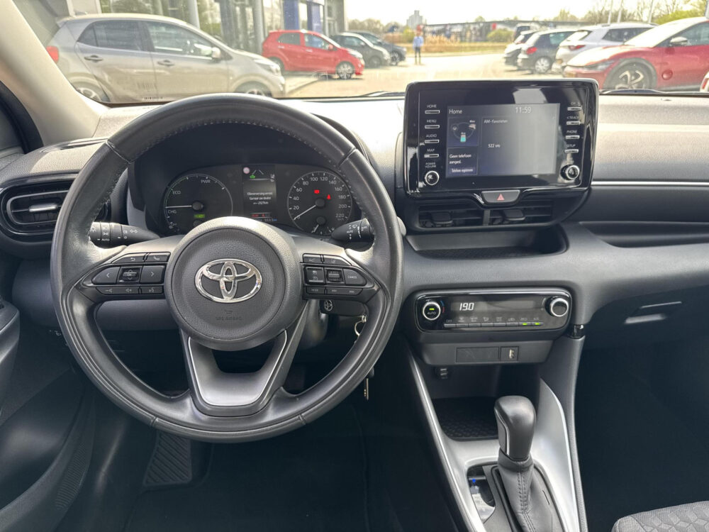 Toyota Yaris 1.5 Hybrid Active 12