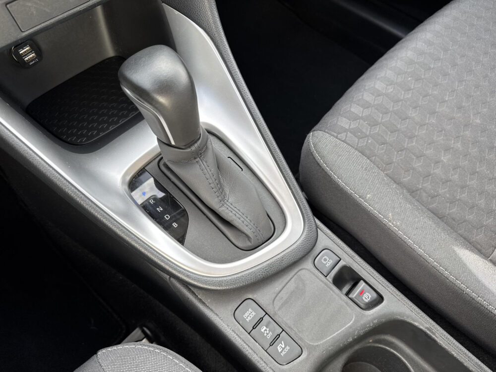 Toyota Yaris 1.5 Hybrid Active 14