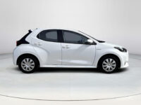 Toyota Yaris 1.5 Hybrid Active 27