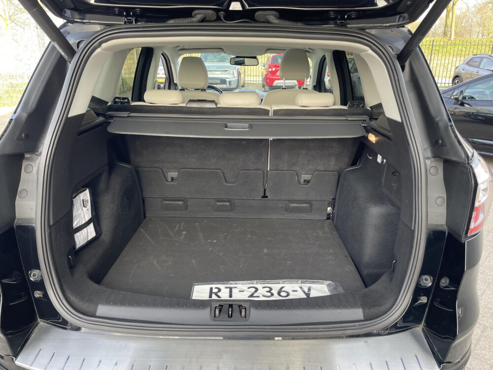 Ford Kuga 1.5 EcoBoost Vignale 16
