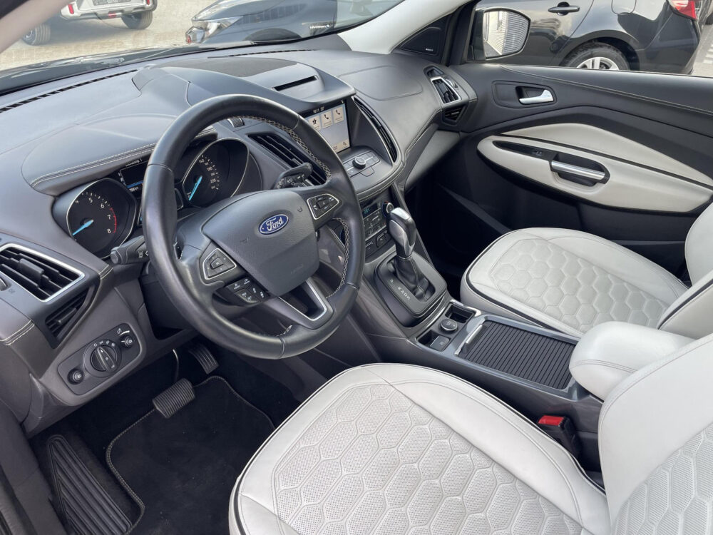 Ford Kuga 1.5 EcoBoost Vignale 8