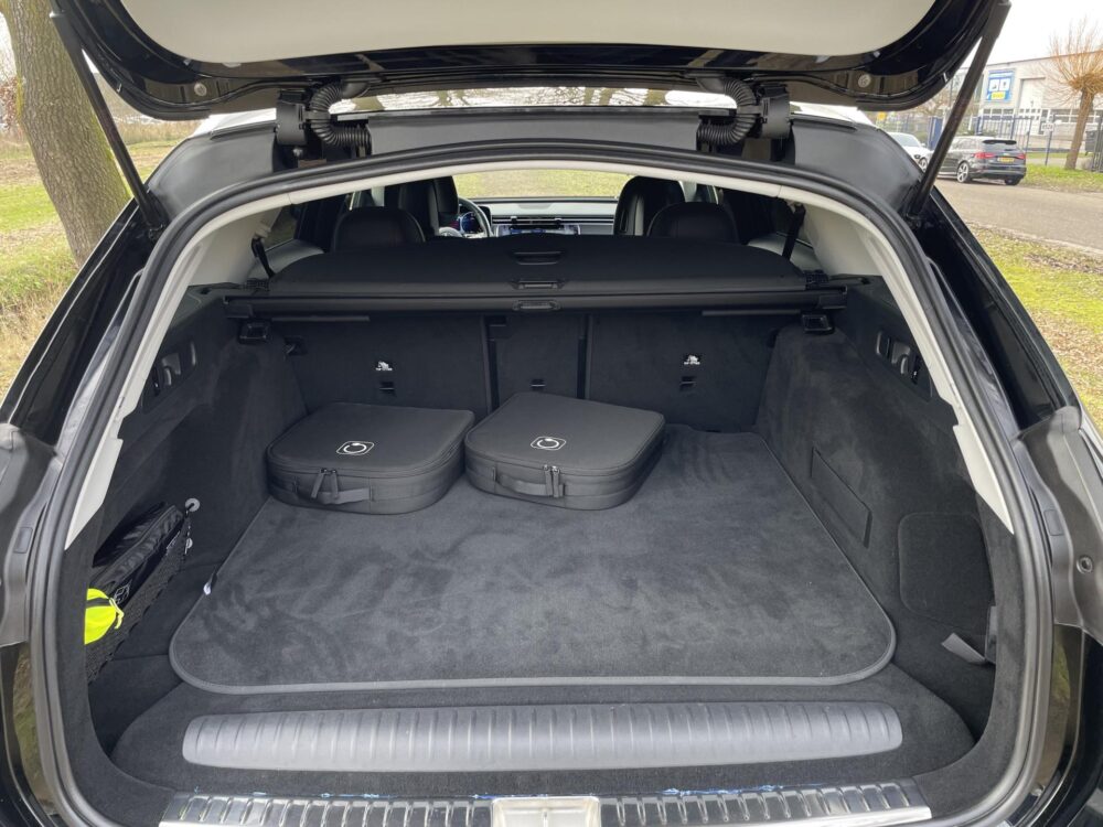 Mercedes-Benz E-Klasse Estate 300 e Luxury Line 8