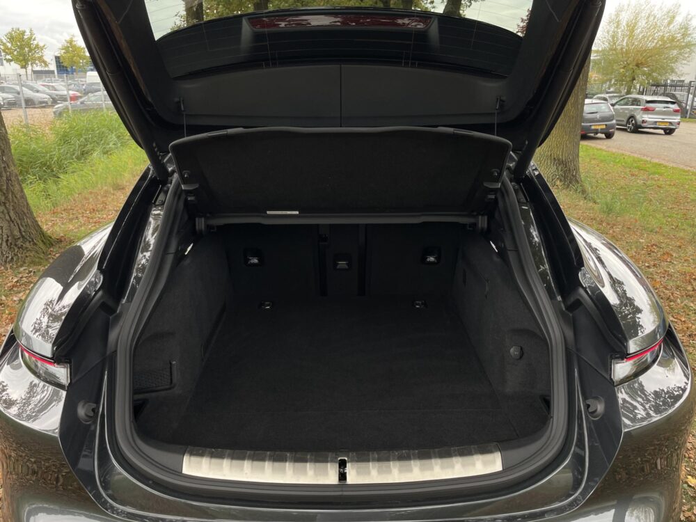Porsche Taycan Cross Turismo 4S 93 kWh 13