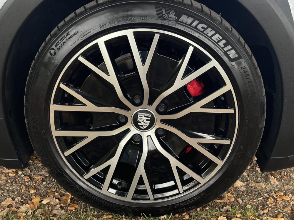 Porsche Taycan Cross Turismo 4S 93 kWh 14