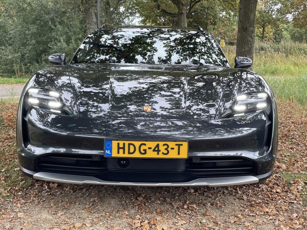 Porsche Taycan Cross Turismo 4S 93 kWh 2