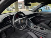 Porsche Taycan Cross Turismo 4S 93 kWh 48