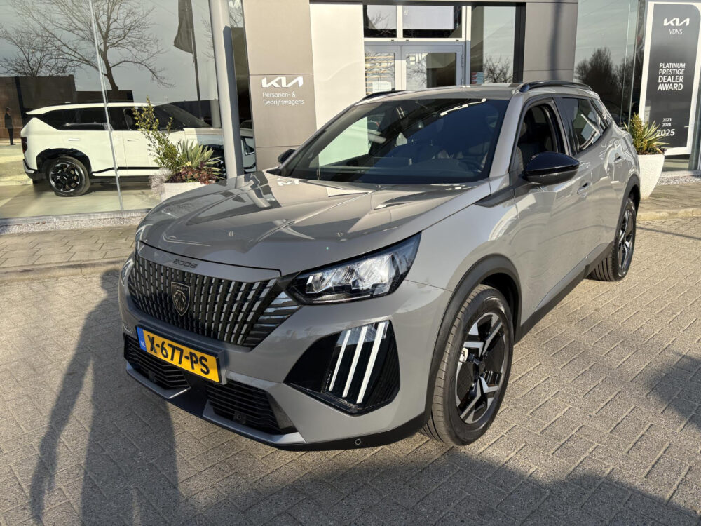 Peugeot 2008 1.2 PureTech 100 Allure 1