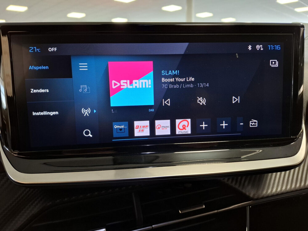 Peugeot 2008 1.2 PureTech 100 Allure 12