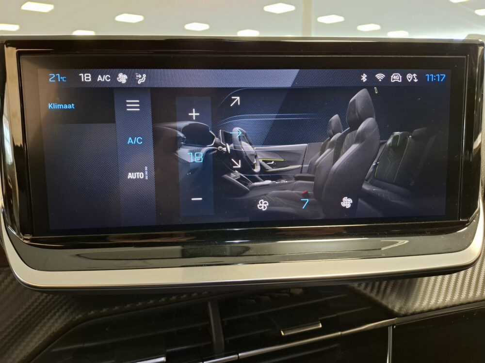 Peugeot 2008 1.2 PureTech 100 Allure 15