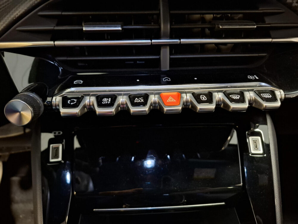 Peugeot 2008 1.2 PureTech 100 Allure 16