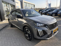 Peugeot 2008 1.2 PureTech 100 Allure 28