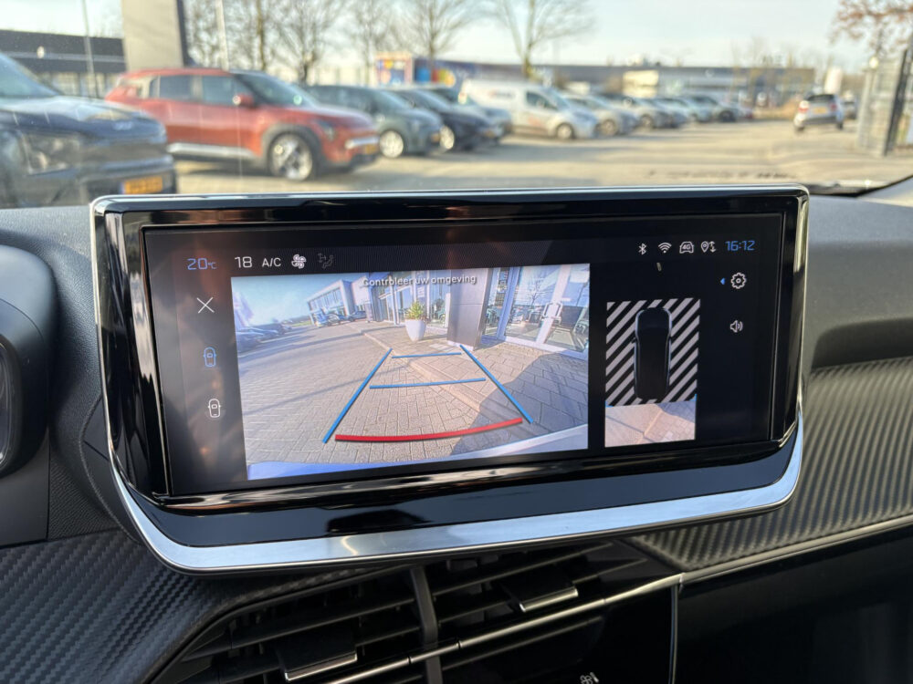 Peugeot 2008 1.2 PureTech 100 Allure 9