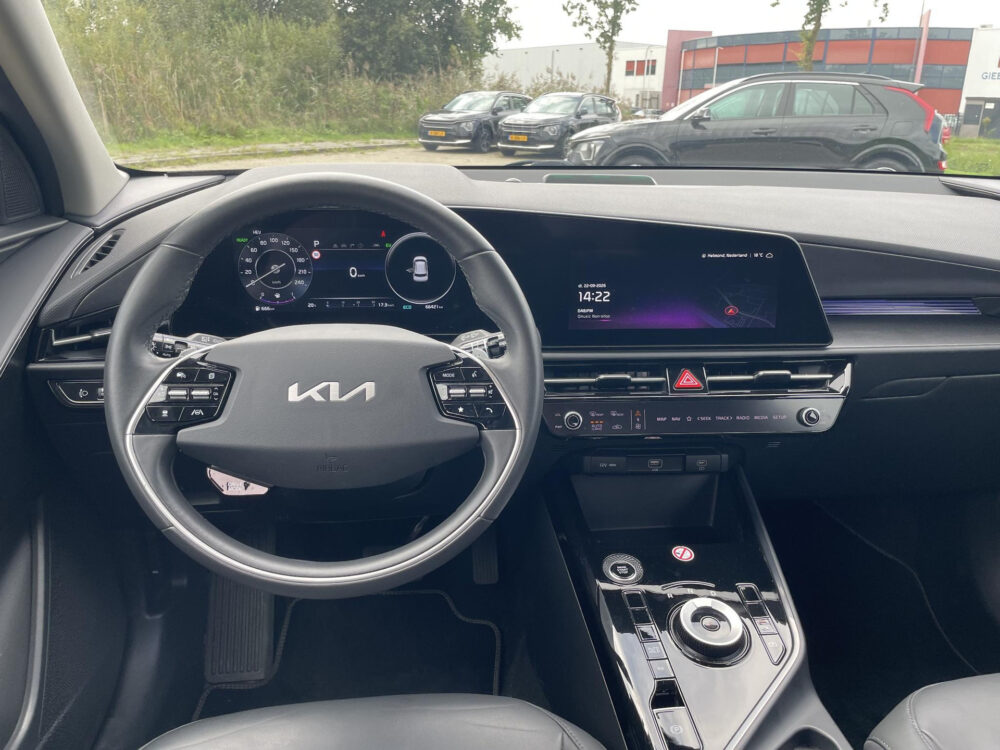 Kia 12