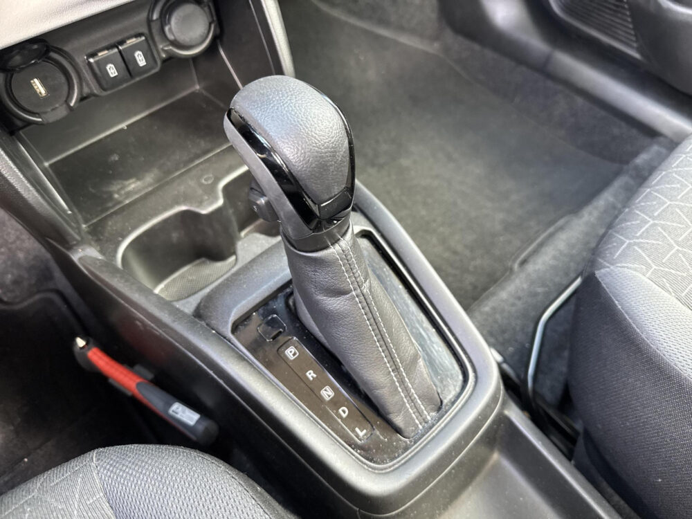 Suzuki Swift 1.2 Select Smart Hybrid 13