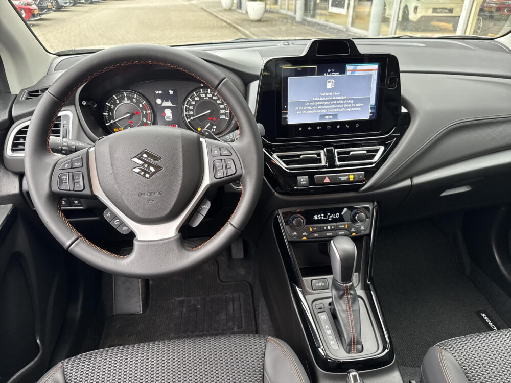 Suzuki S-Cross 1.4 Boosterjet Special Edition Hybrid 12
