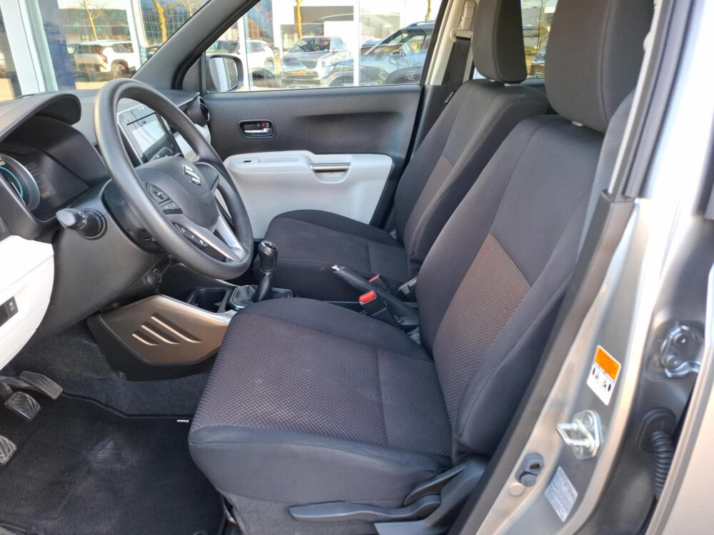 Suzuki Ignis 1.2 Select 11