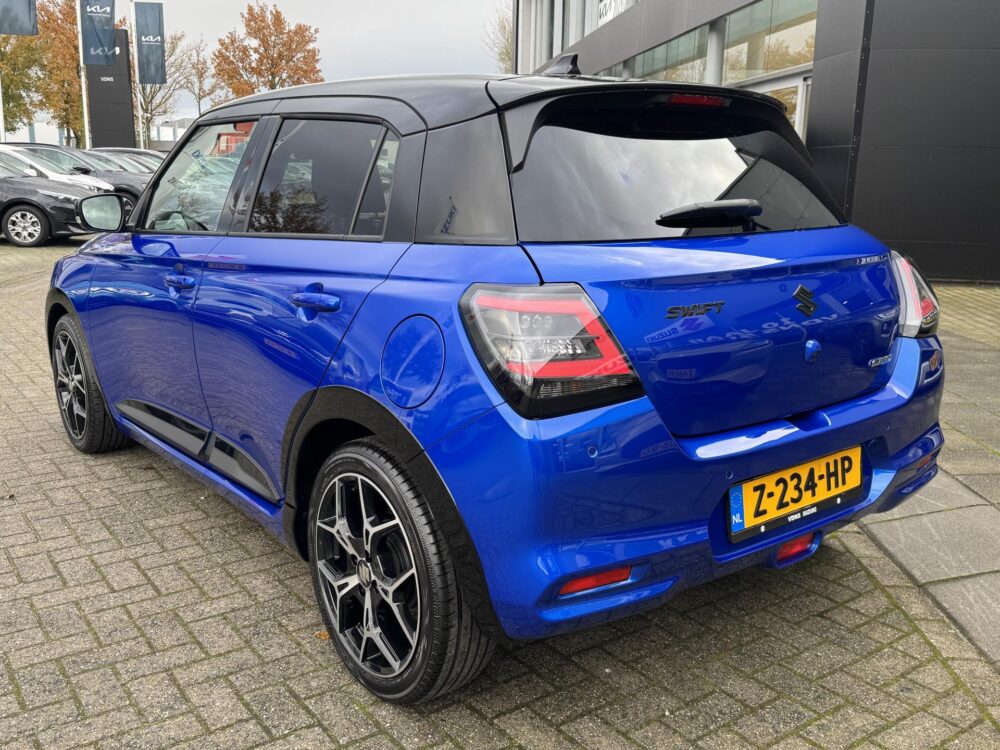 Suzuki Swift 1.2 Style Smart Hybrid 2