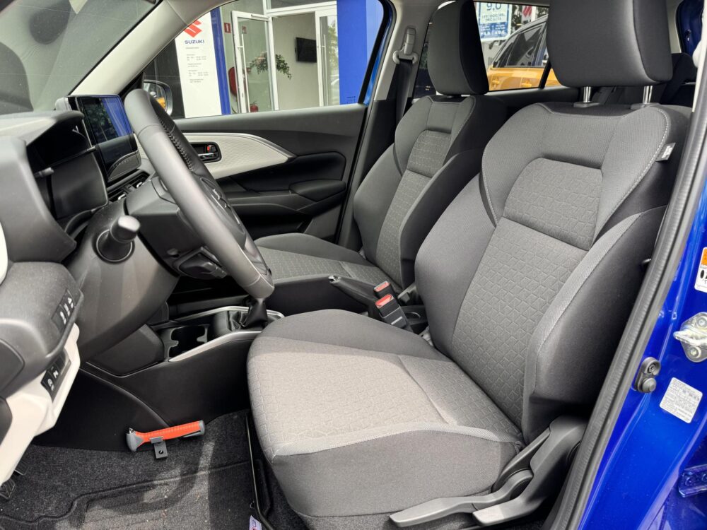 Suzuki Swift 1.2 Style Smart Hybrid 8