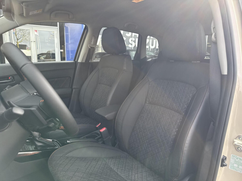 Suzuki Vitara 1.4 Boosterjet Smart Hybrid Special Edition 11