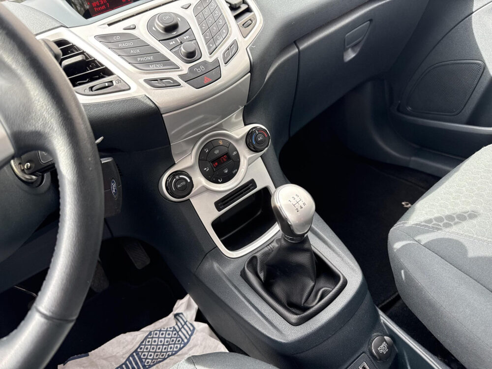 Ford Fiesta 1.6 Titanium 14