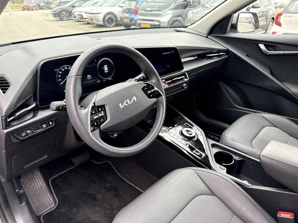Kia Niro 1.6 GDi Hybrid DynamicLine 8