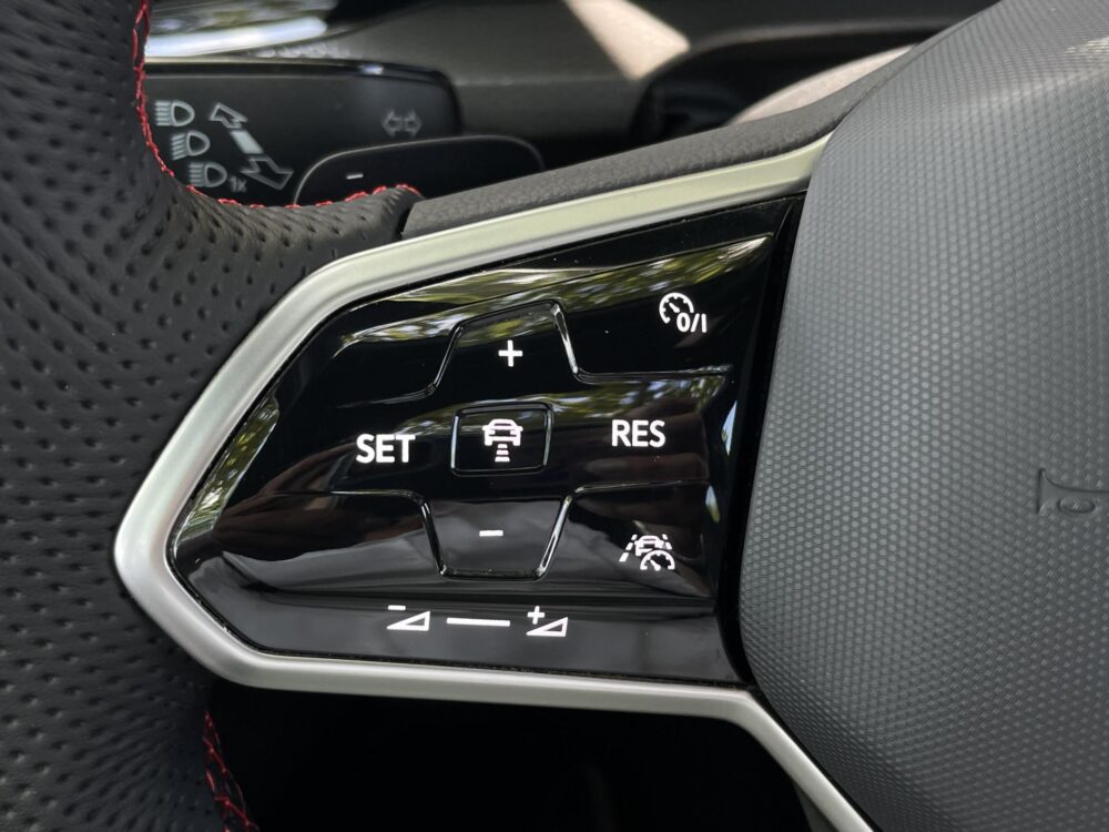 Volkswagen Golf 2.0 TSI GTI ClubSport 45 Jahre 27