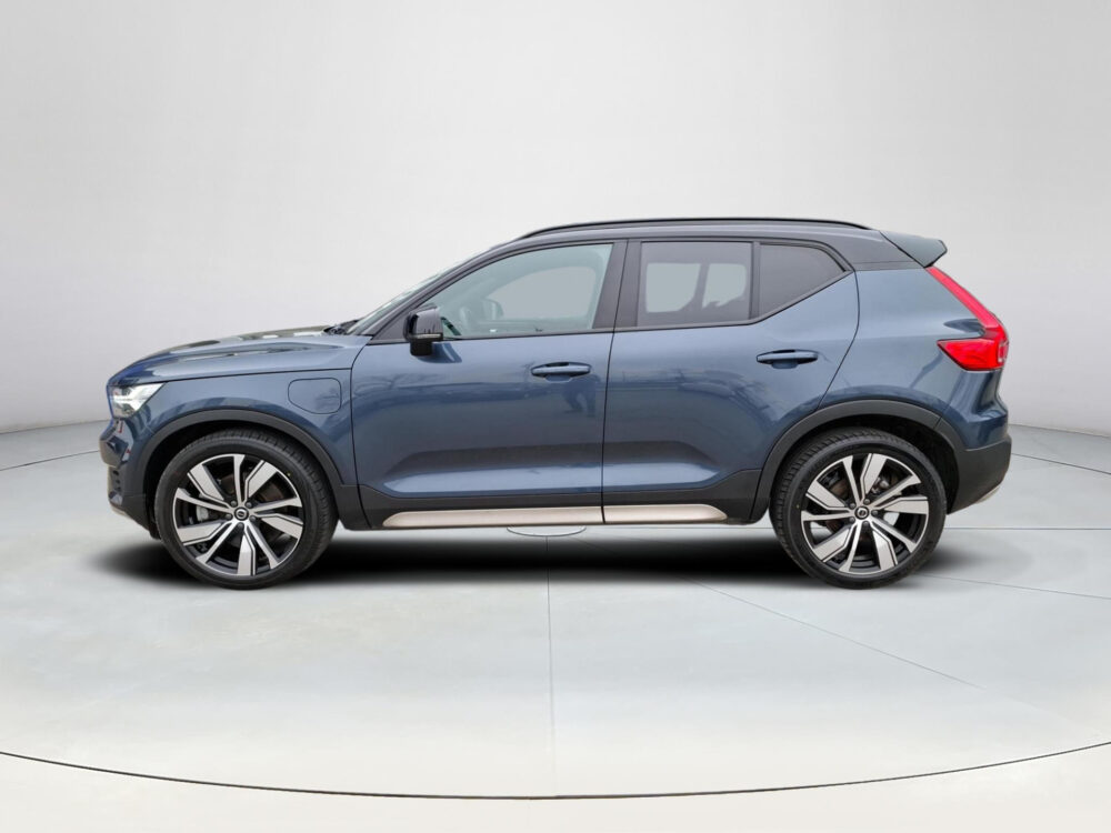 Volvo XC40 1.5 T5 Recharge R-Design 1