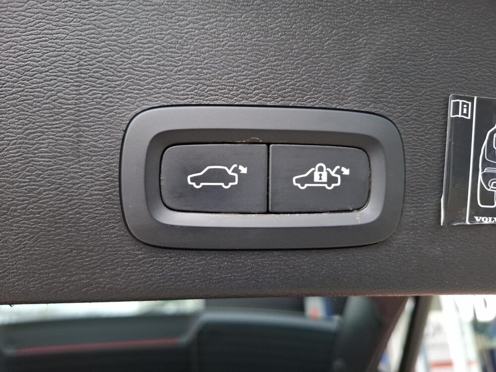 Volvo XC40 1.5 T5 Recharge R-Design 18