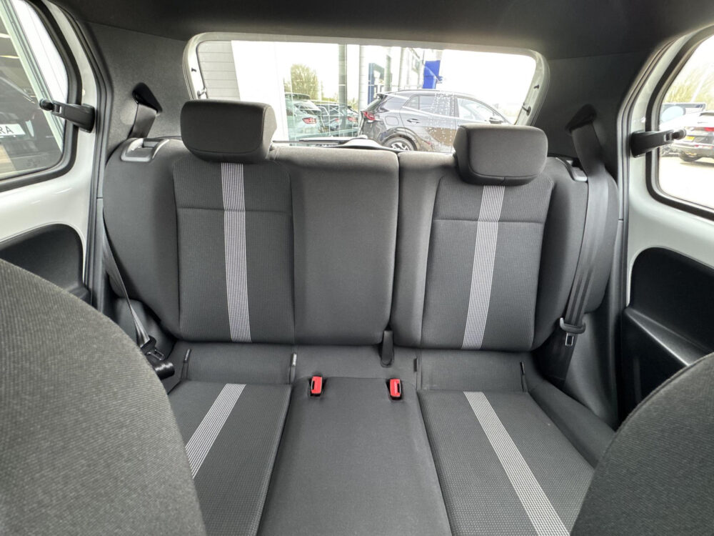 Volkswagen up! 1.0 TSI BMT high up! 90 pk 1e Eig. 16